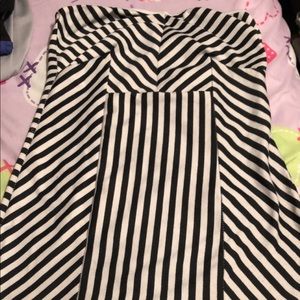 strapless shirt. can also be worn as a dress